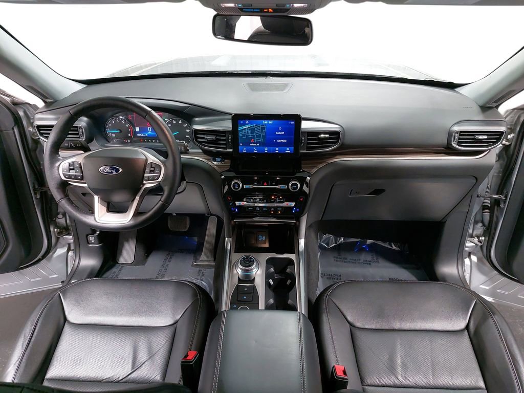 Used 2022 Ford Explorer Limited image 9
