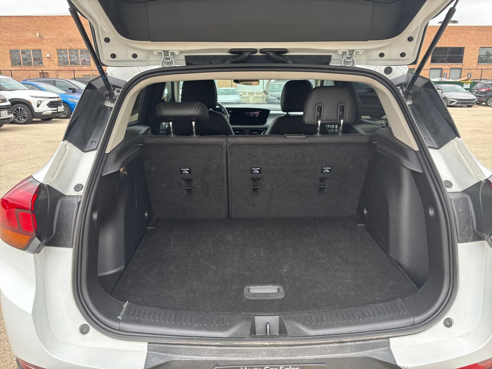 Used 2025 Buick Encore GX Preferred AWD/4WD image 29