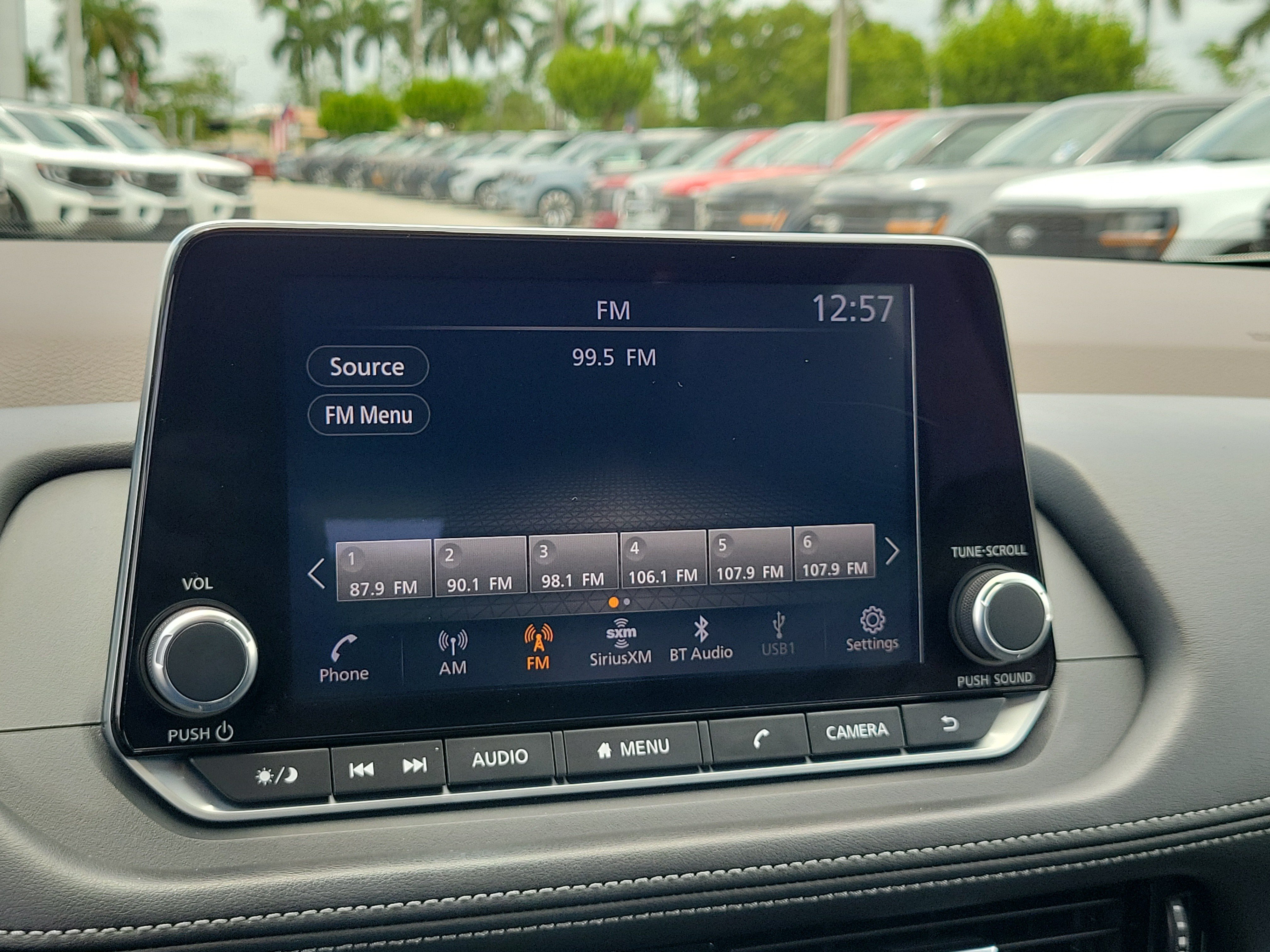 Used 2023 Nissan Rogue SL AWD/4WD image 23