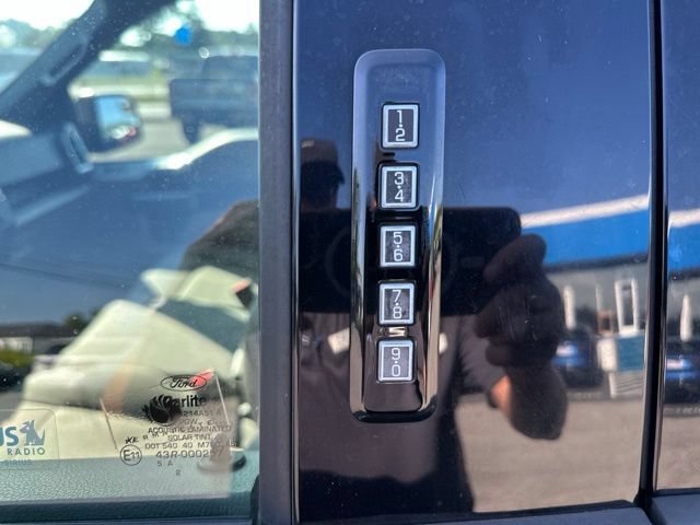 Used 2015 Ford F150 XLT w/ Equipment Group 302A Luxury AWD/4WD image 36