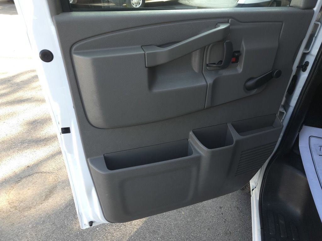 Used 2019 Chevrolet Express 3500 RWD image 14
