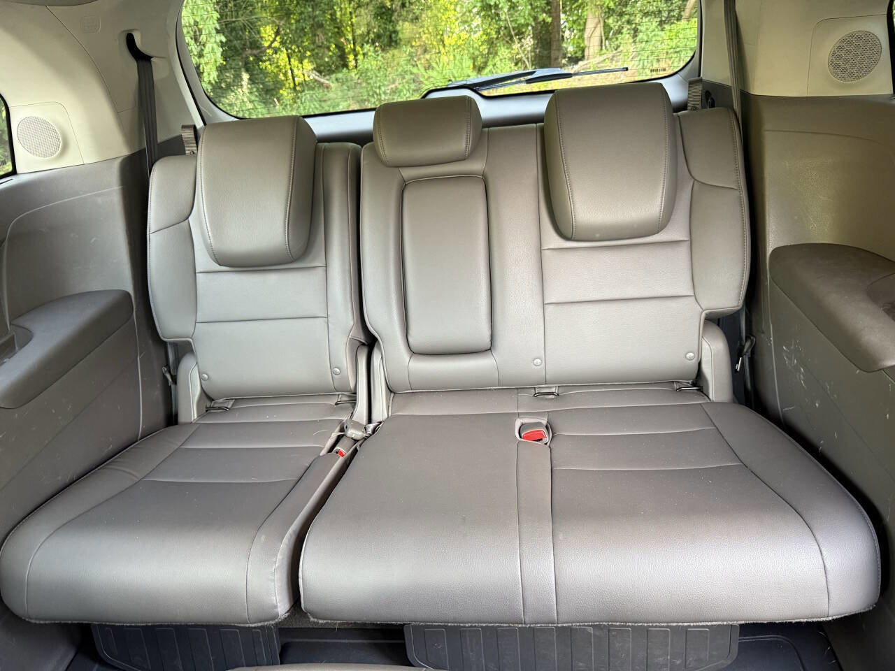 Used 2016 Honda Odyssey Touring Elite image 18