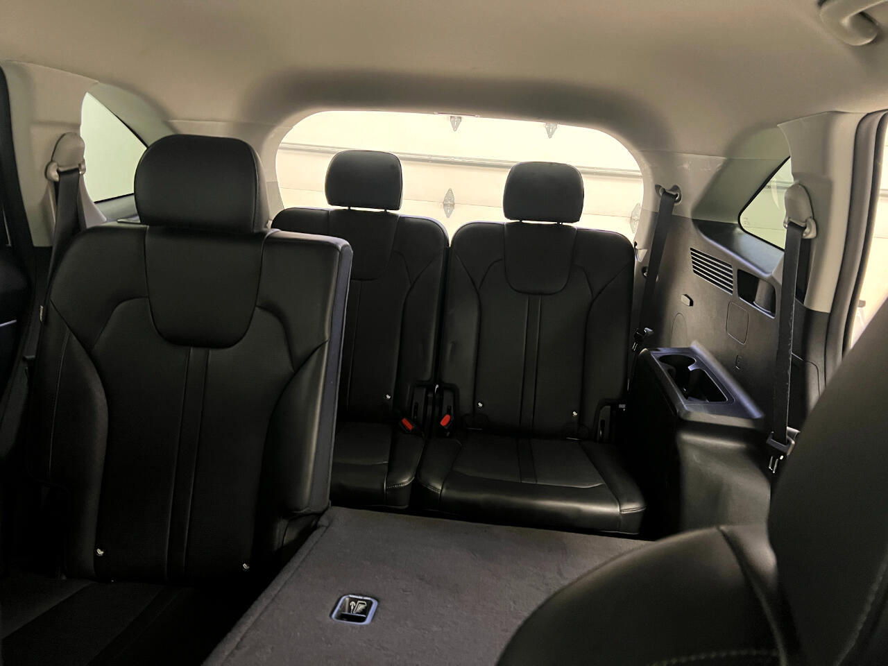 Used 2024 Kia Sorento S image 18