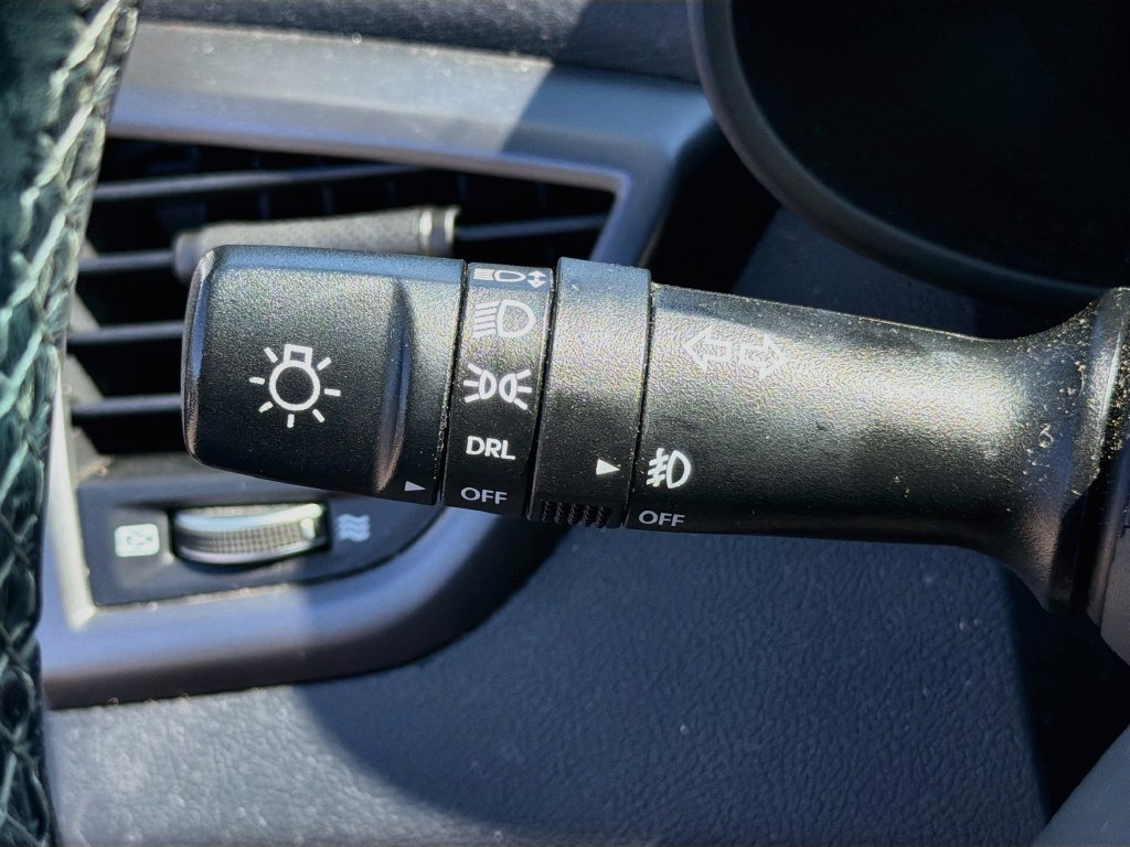 Used 2016 Hyundai Veloster Turbo FWD image 21
