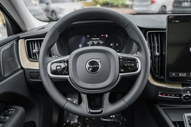 New 2026 Volvo XC60 B5 Ultra w/ Protection Package Premier image 31