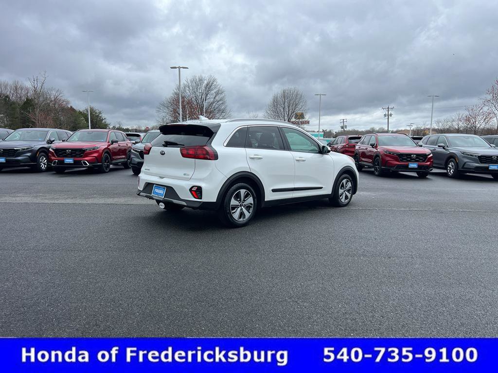 Used 2020 Kia Niro LX image 8