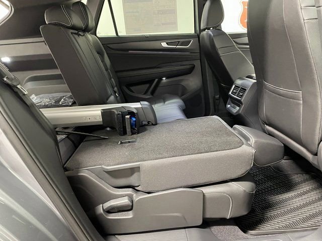 New 2026 Volkswagen Atlas Cross Sport SEL R-Line image 22