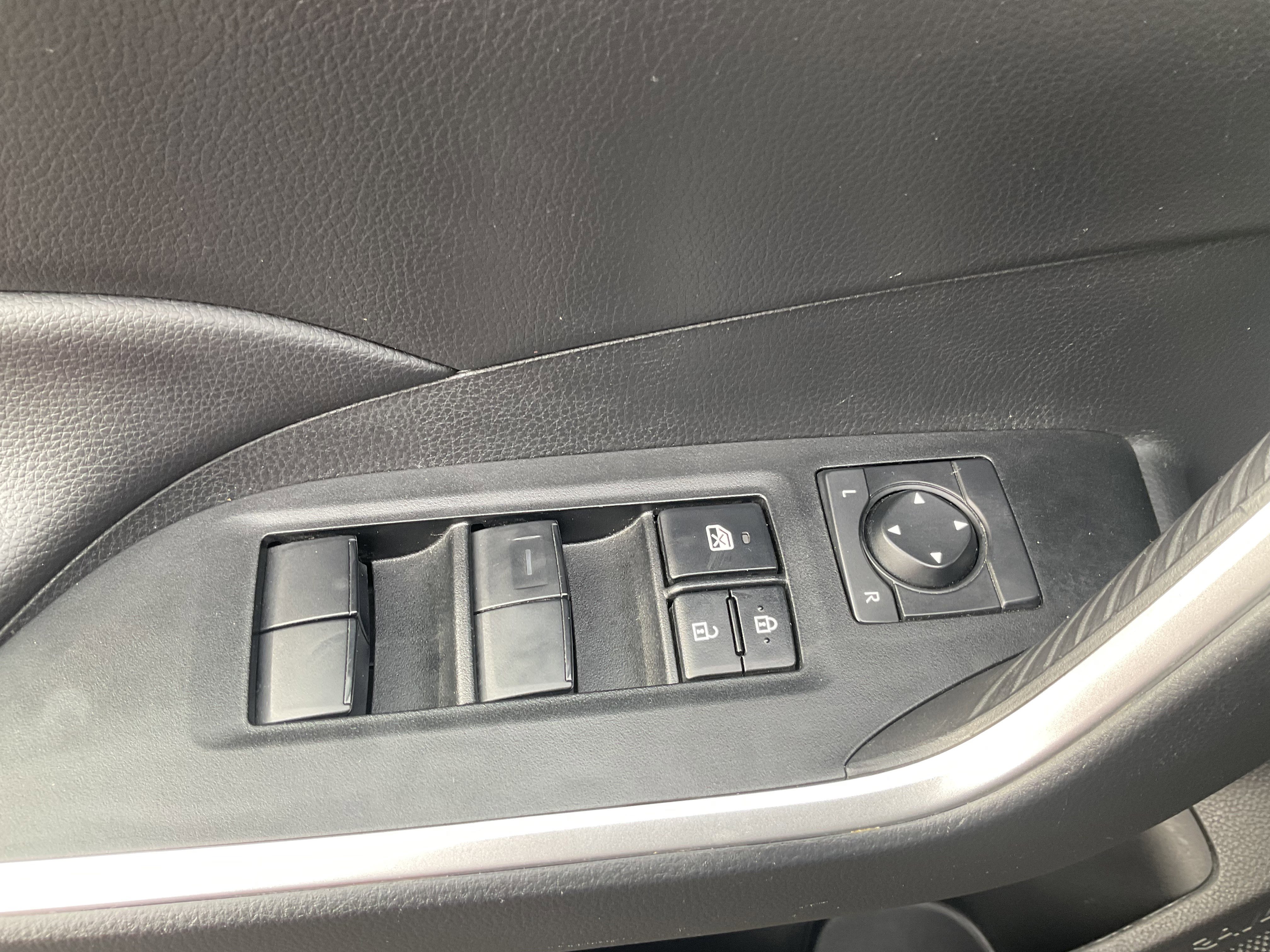 Used 2024 Toyota RAV4 LE image 25