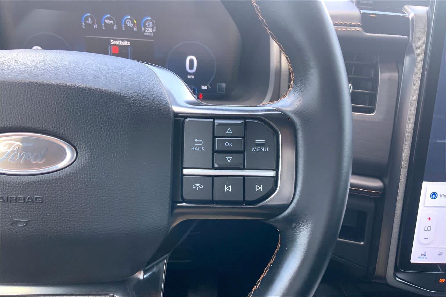 Used 2024 Ford Expedition Platinum RWD image 24