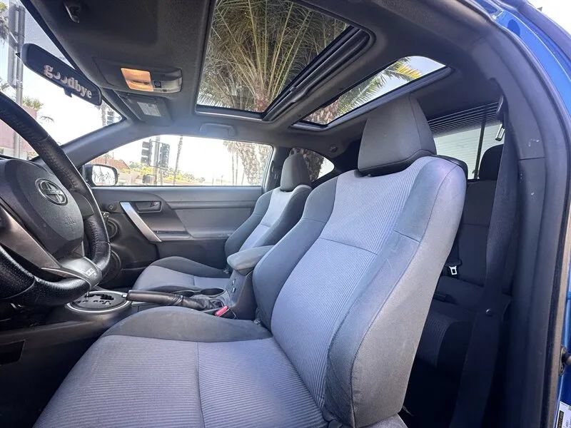 Used 2014 Scion tC FWD image 25