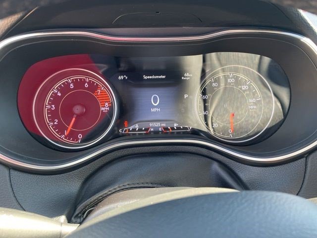 Used 2020 Jeep Cherokee Trailhawk w/ Technology Group AWD/4WD image 15