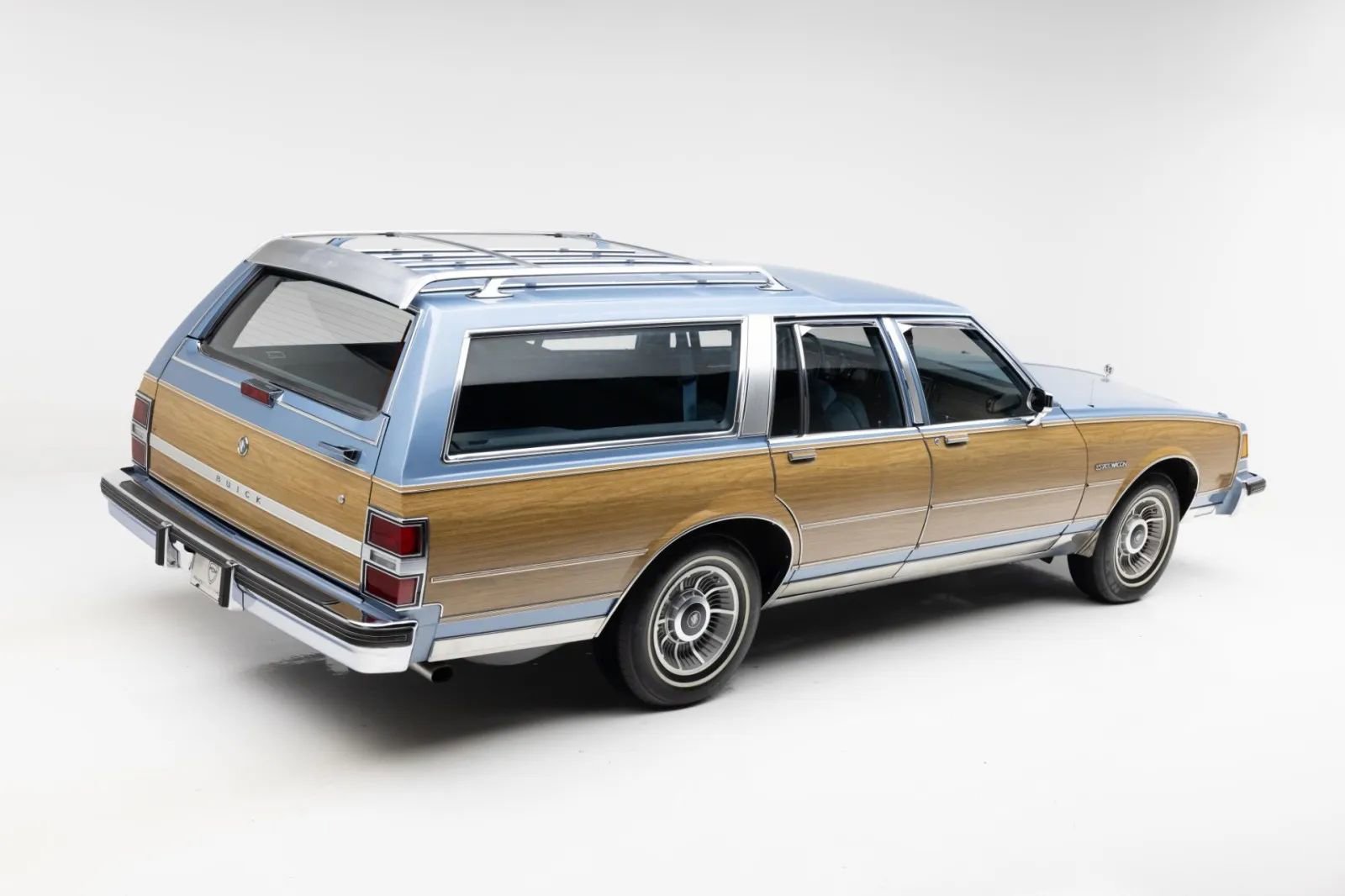 Used 1990 Buick Le Sabre Estate RWD image 2