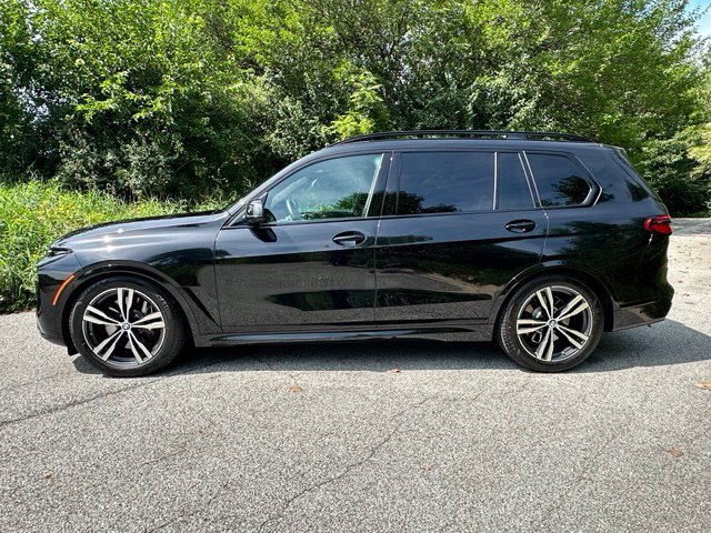 Used 2025 BMW X7 xDrive40i w/ M Sport Package AWD/4WD image 10