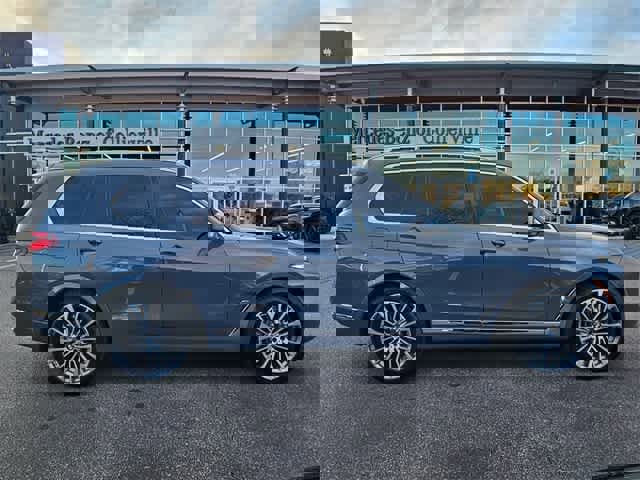 Used 2024 BMW X7 xDrive40i image 14