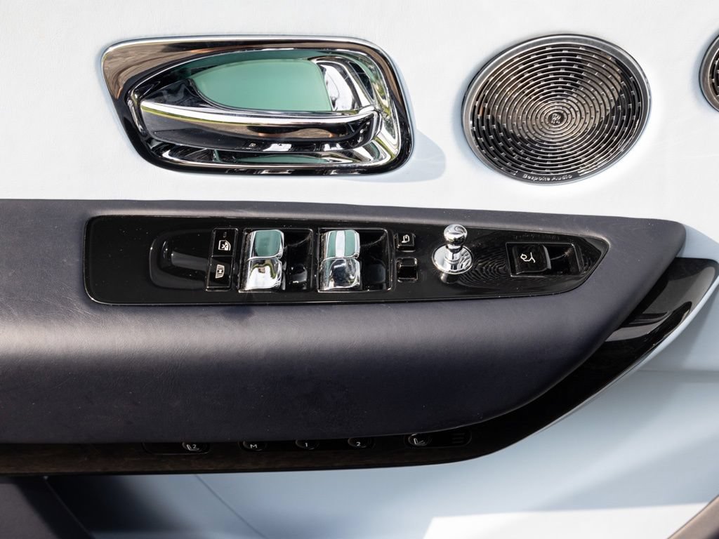 Certified 2022 Rolls-Royce Cullinan w/ Cullinan Package AWD/4WD image 23