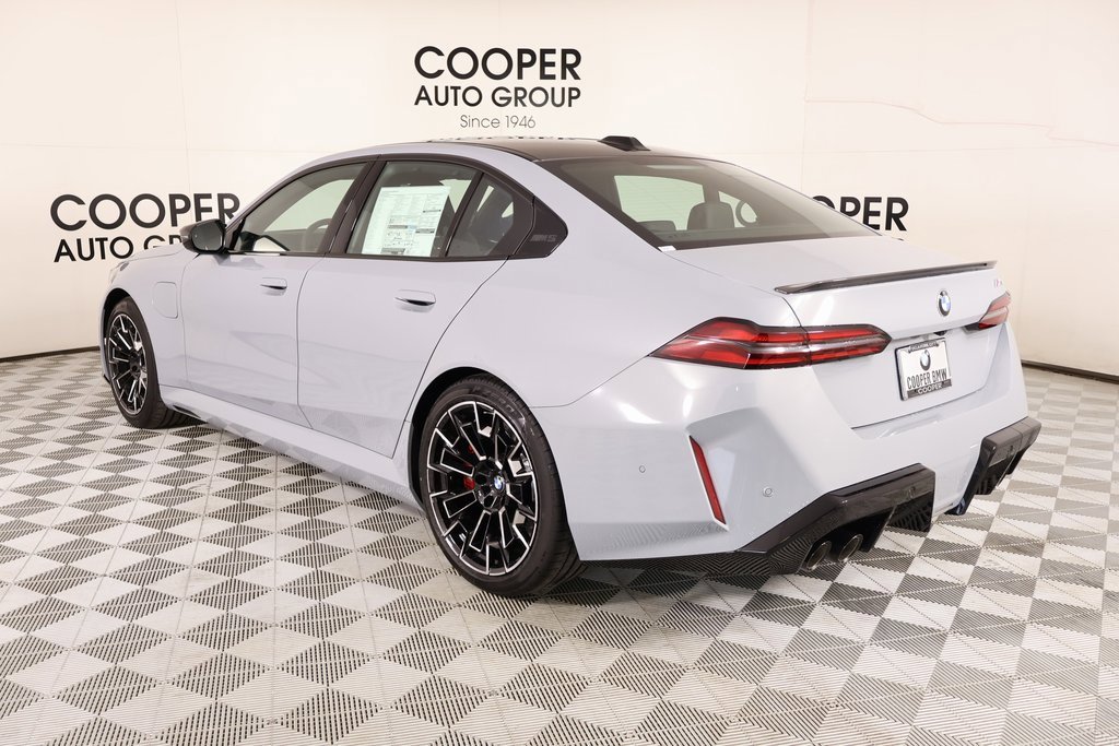 New 2026 BMW M5 w/ Executive Package image 22