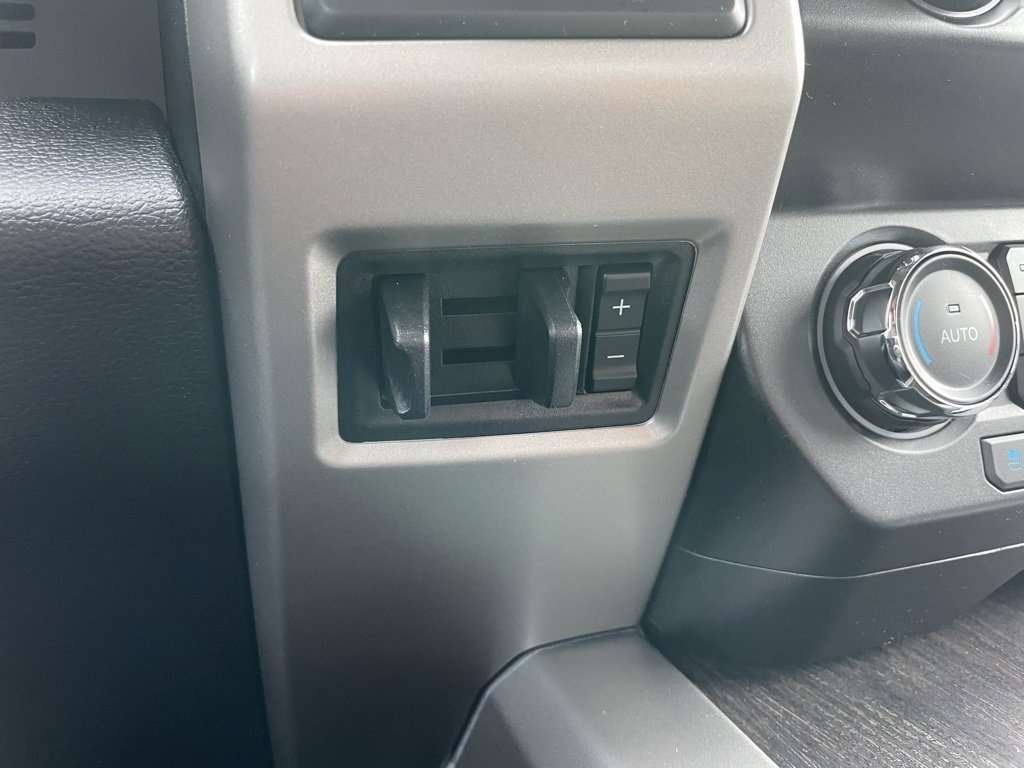 Used 2021 Ford F250 Lariat w/ Lariat Value Package image 48