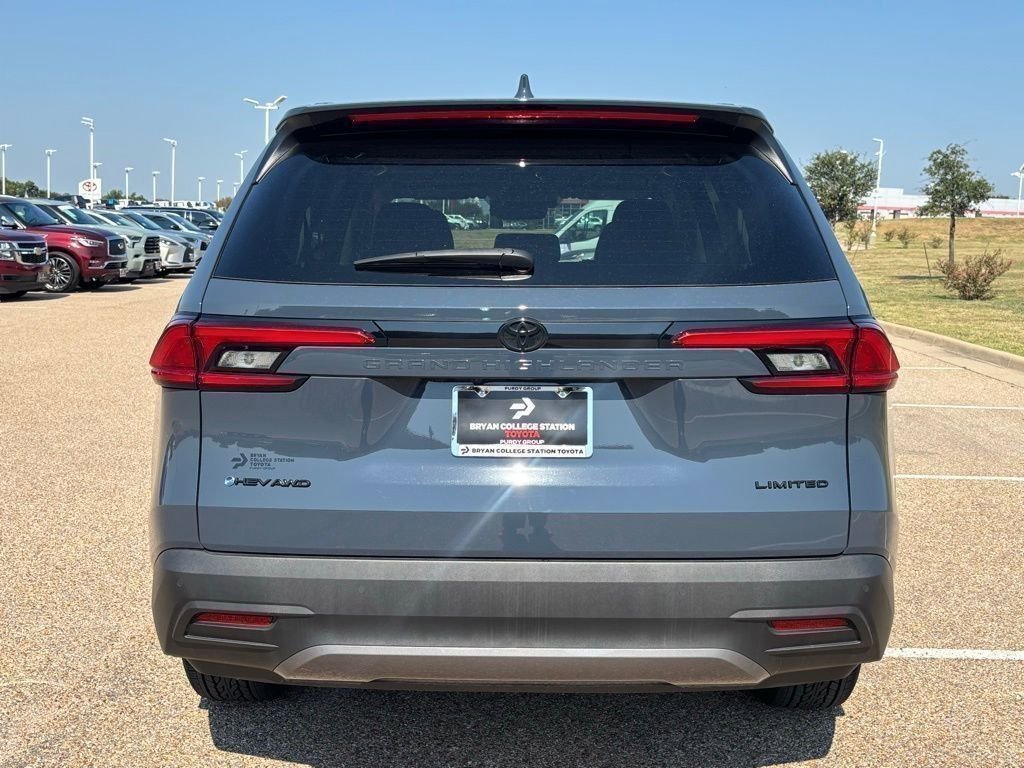 New 2024 Toyota Grand Highlander Limited image 6