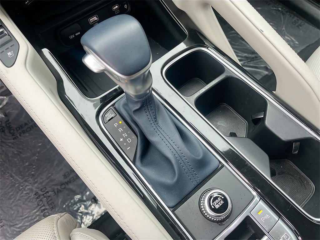 Used 2025 Kia Telluride SX image 17