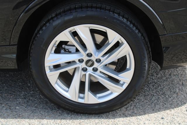 Used 2022 Audi Q7 3.0T Premium Plus AWD/4WD image 11
