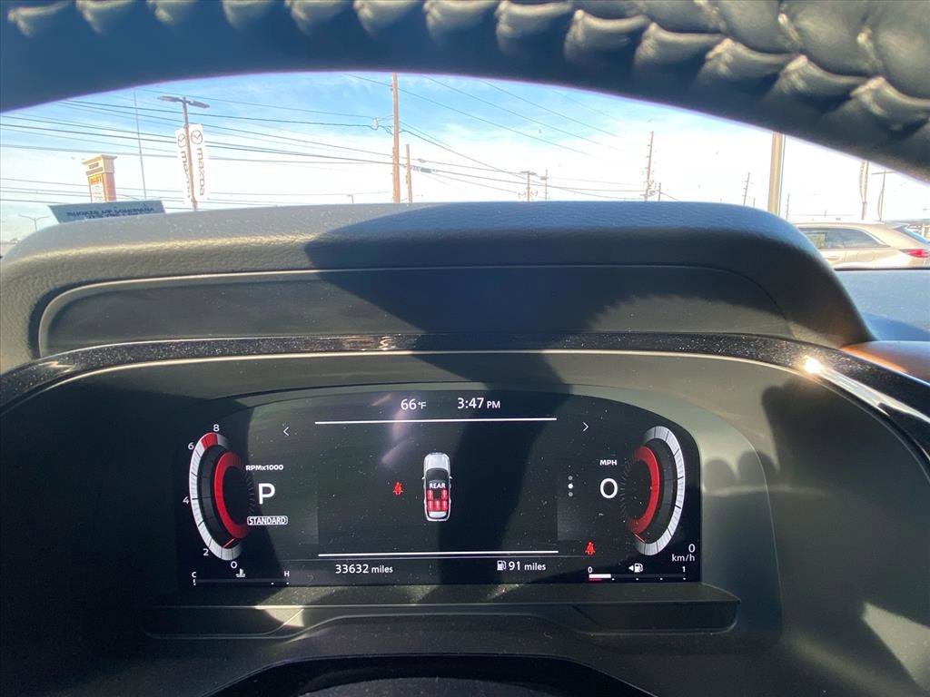 Used 2024 Nissan Pathfinder Platinum image 6