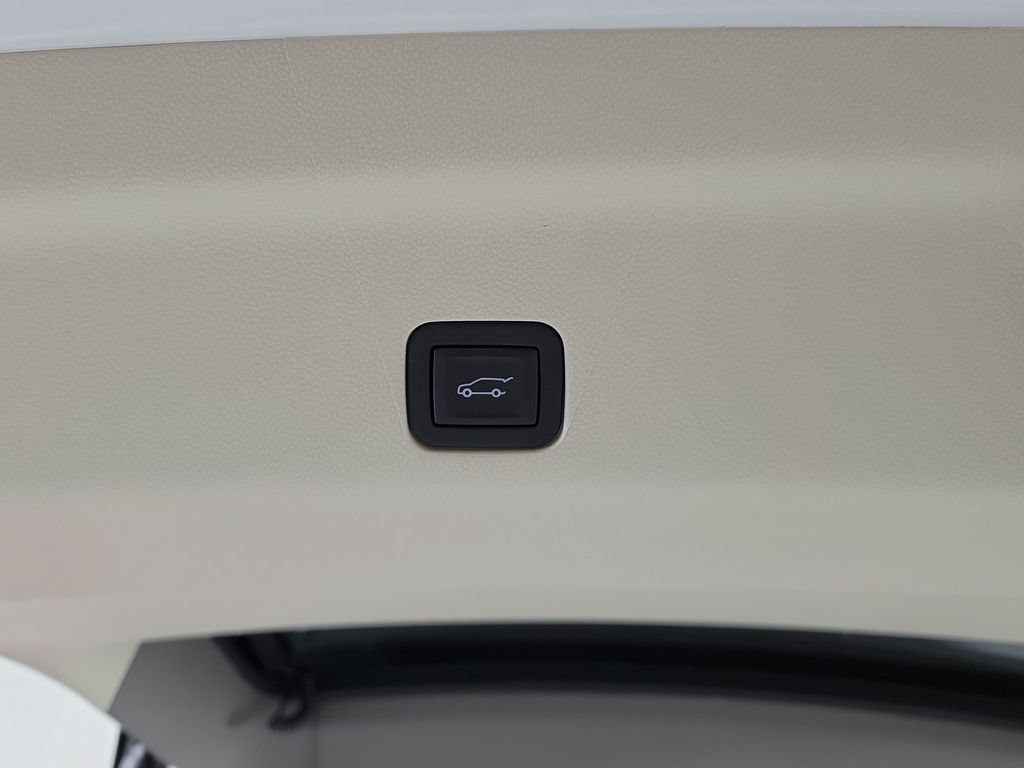 Certified 2024 Cadillac Escalade Sport Platinum RWD image 8