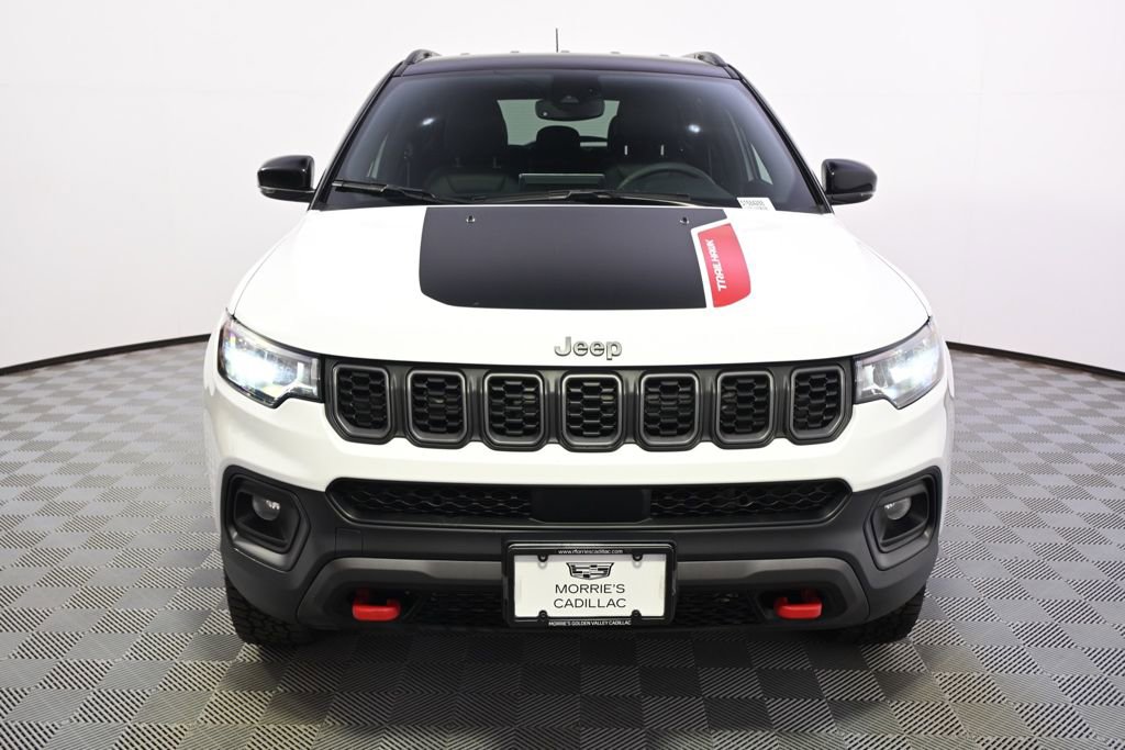 Used 2025 Jeep Compass Trailhawk image 10
