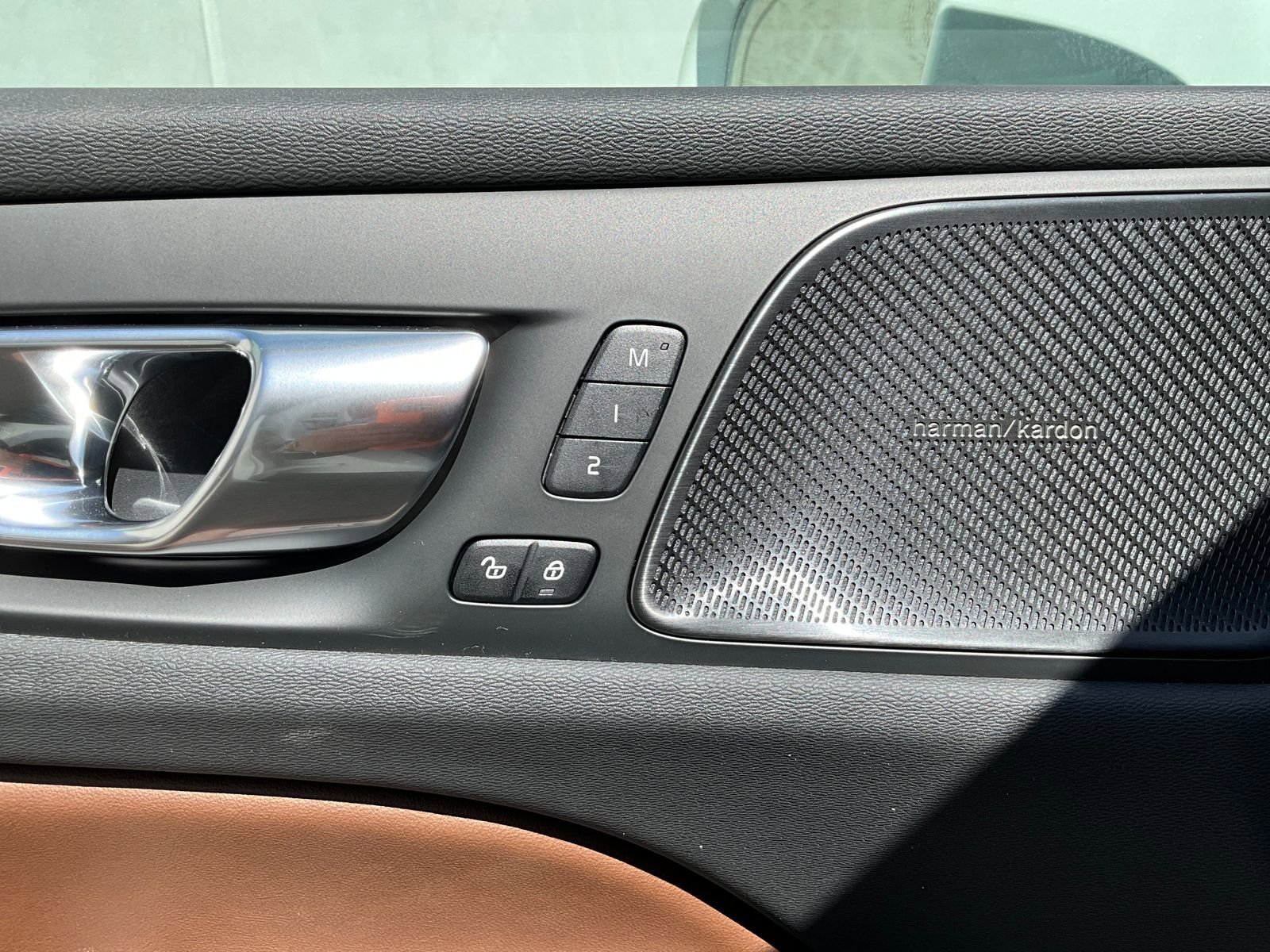 New 2026 Volvo V60 B5 Cross Country Plus w/ Climate Package image 12