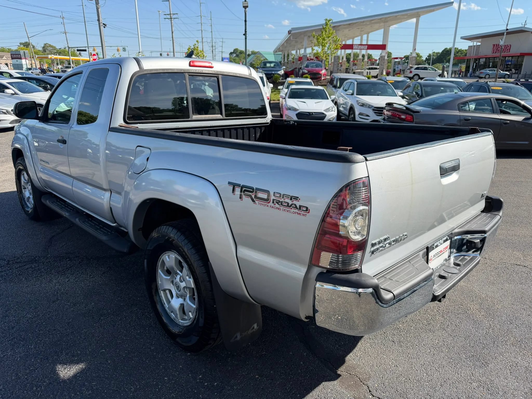 Used 2012 Toyota Tacoma 4x4 Access Cab V6 w/ TRD Off-Road Pkg image 3