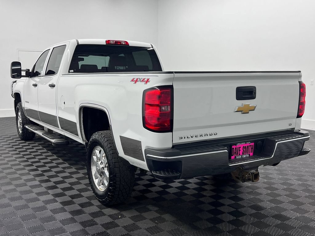 Used 2015 Chevrolet Silverado 3500 LT AWD/4WD image 3