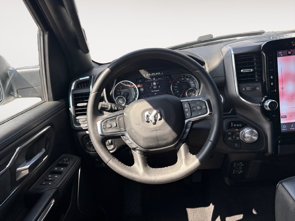 Used 2025 RAM 1500 Laramie AWD/4WD image 12