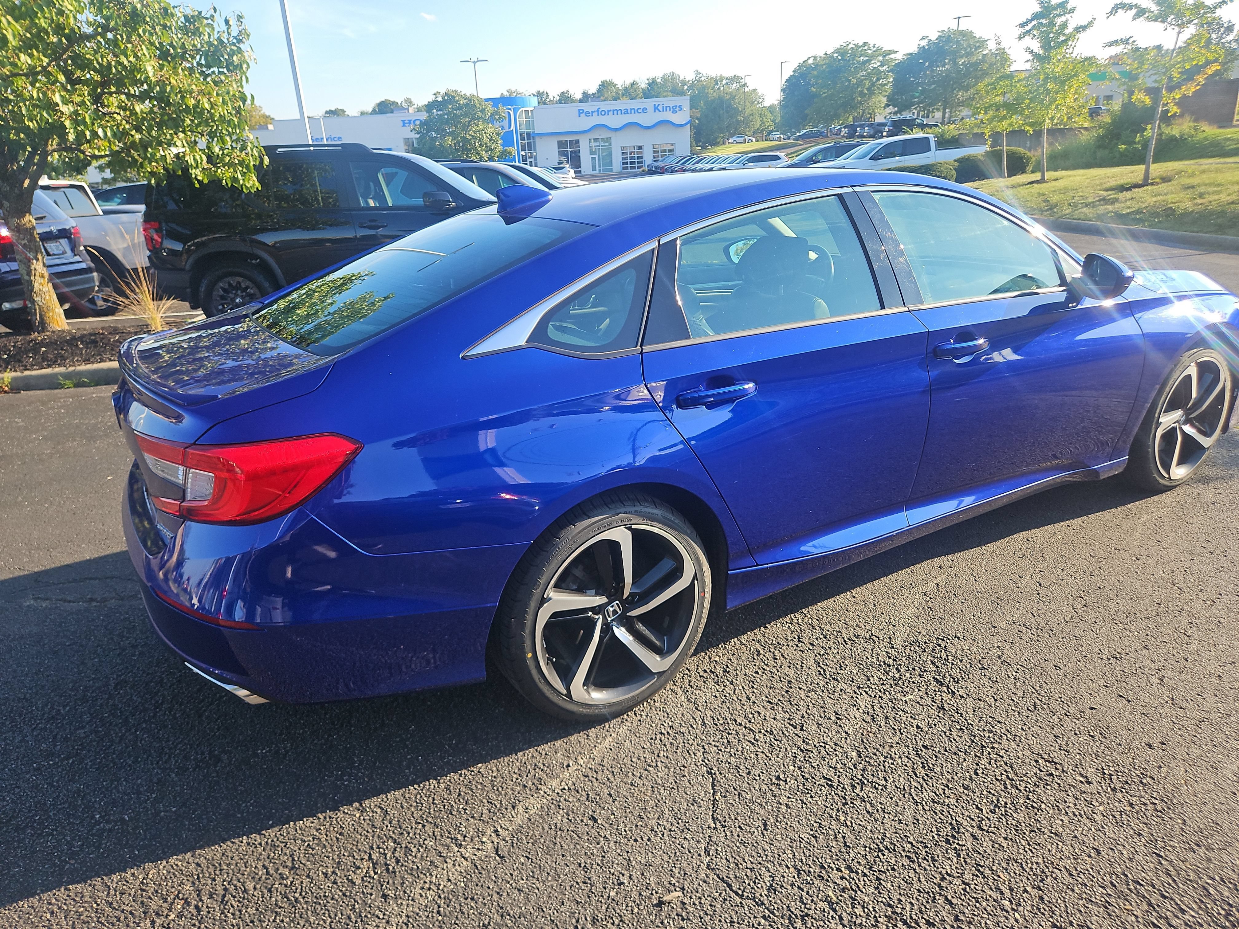 Used 2018 Honda Accord Sport image 12