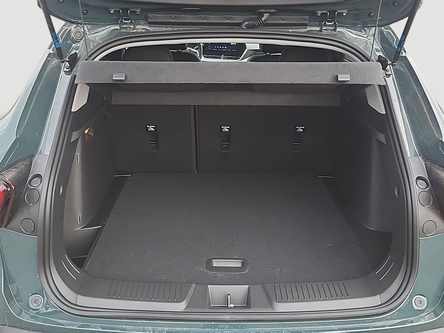 New 2025 Chevrolet Trax LT w/ LT Convenience Package image 23