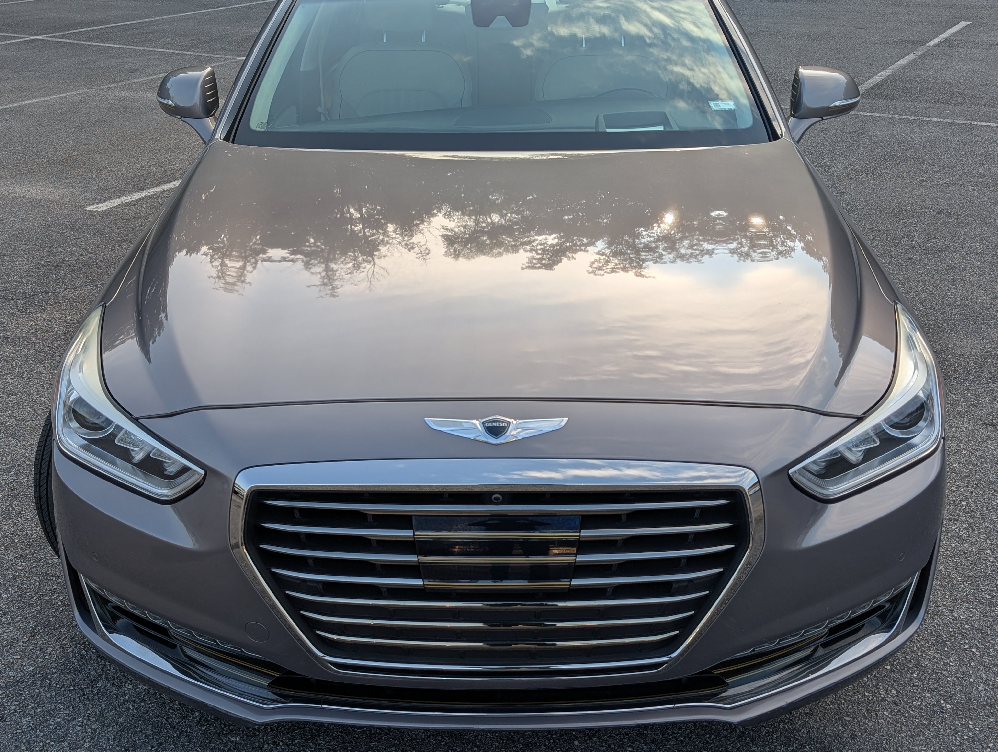 Used 2018 Genesis G90 3.3T Premium RWD image 12