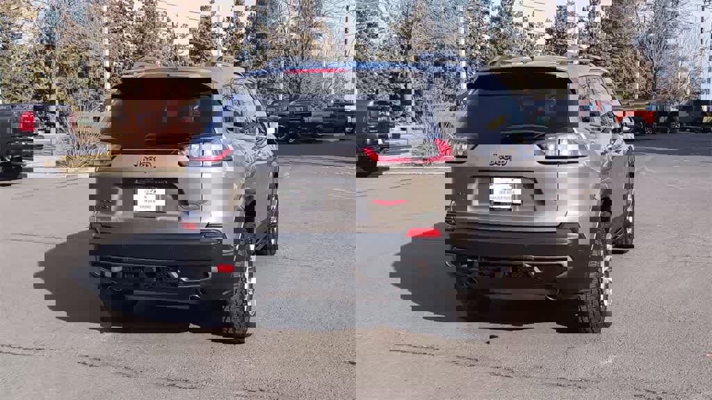 Used 2019 Jeep Cherokee Trailhawk w/ Comfort/Convenience Group image 8