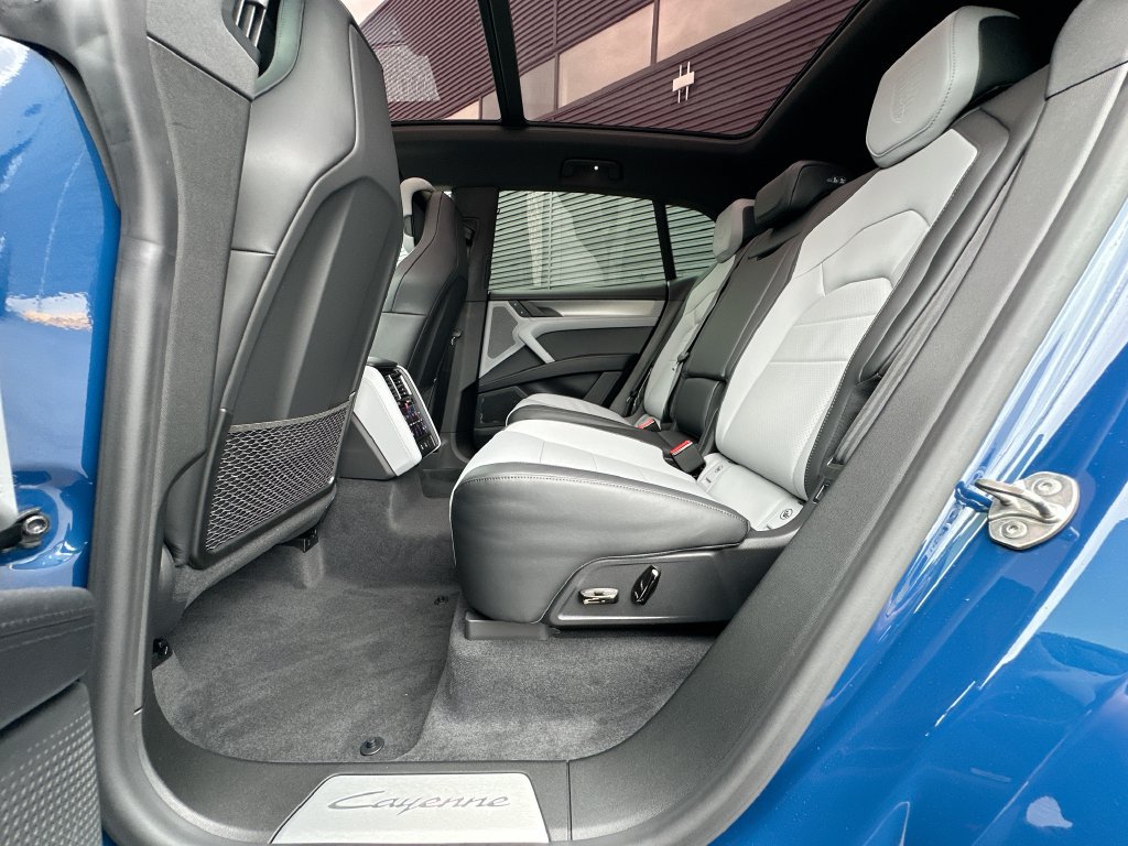 New 2026 Porsche Cayenne Electric AWD/4WD image 24