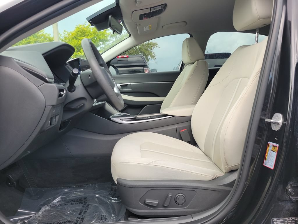 Used 2023 Hyundai Sonata SEL FWD image 13