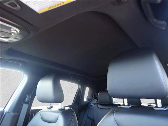 New 2026 Jeep Compass Latitude w/ Sun and Sound Group AWD/4WD image 14