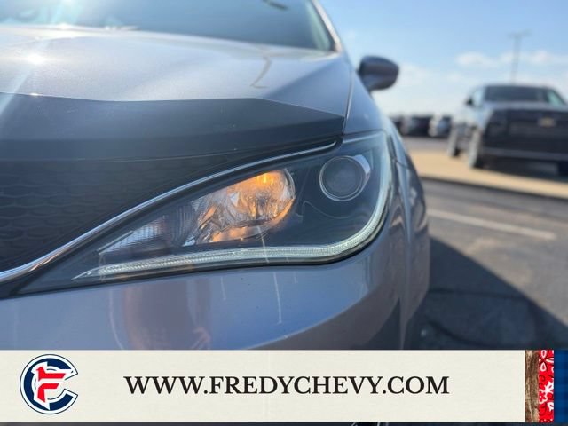 Used 2020 Chrysler Pacifica Touring-L FWD image 30
