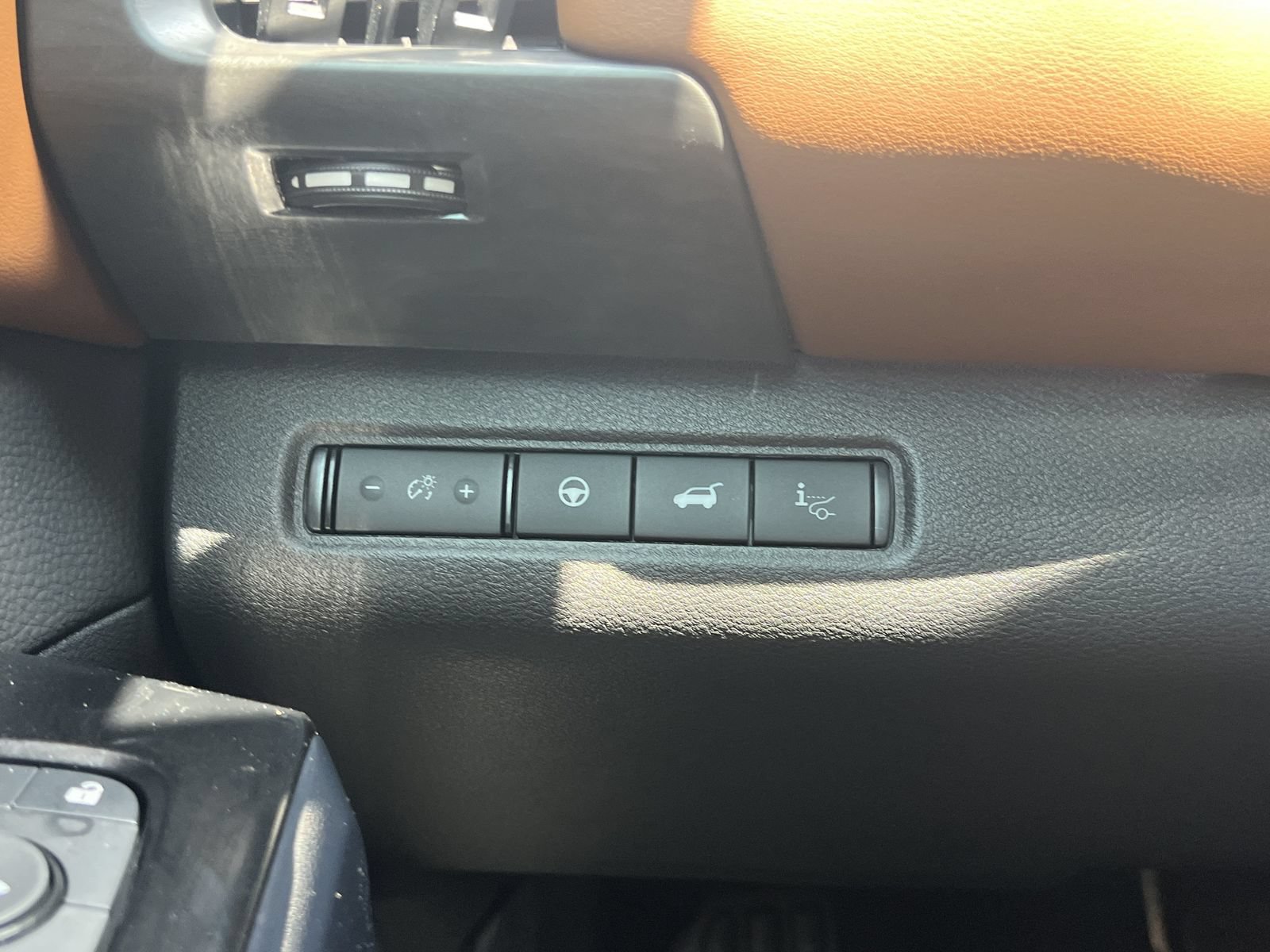 New 2026 Nissan Pathfinder Platinum AWD/4WD image 13
