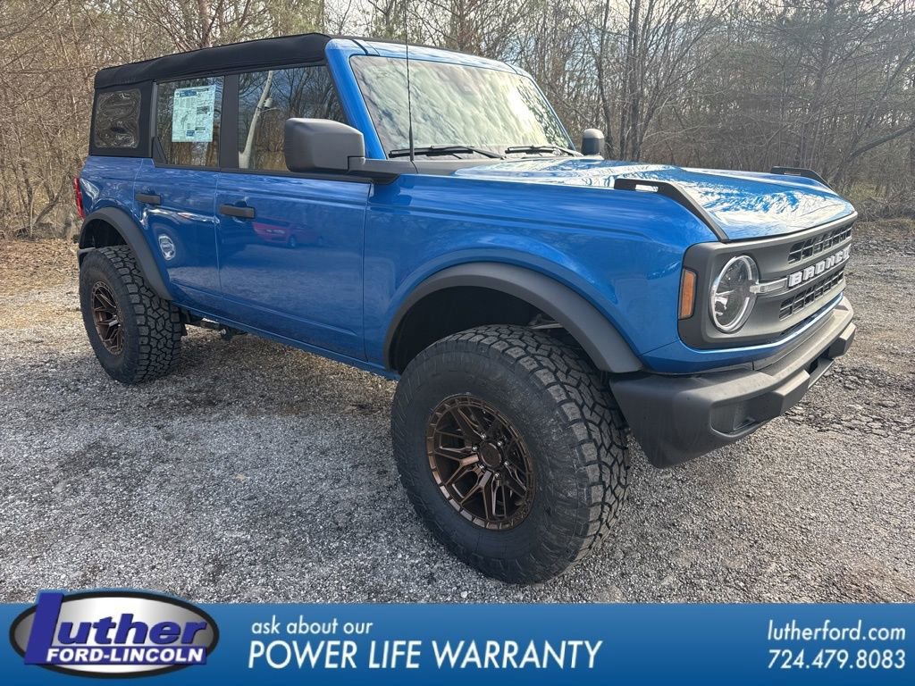 New 2025 Ford Bronco 4-Door image 1