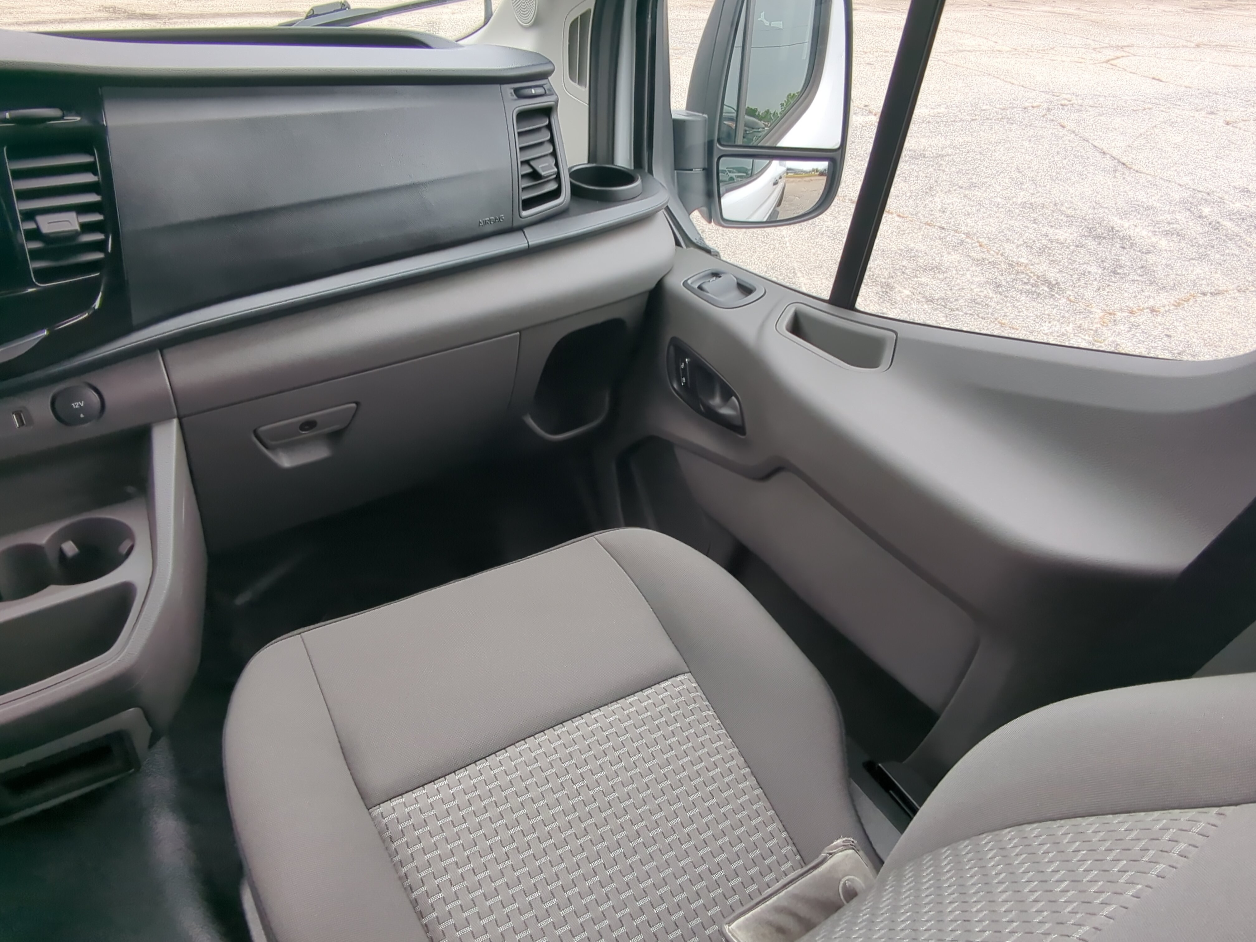 Certified 2025 Ford Transit 350 XLT RWD image 15