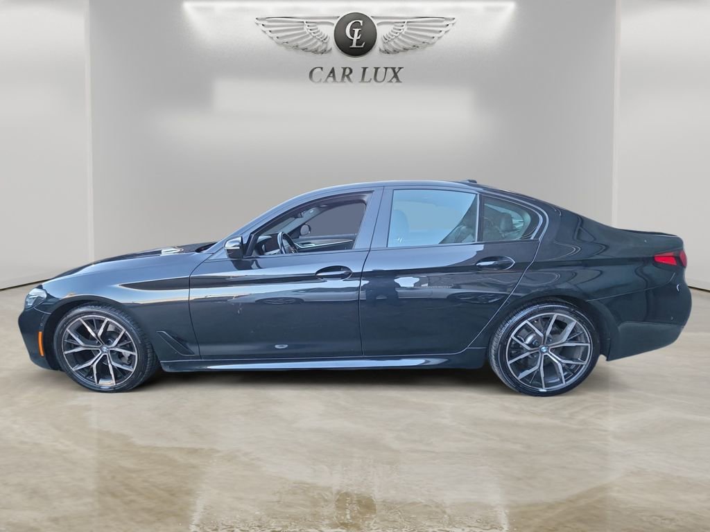 Used 2022 BMW 530i w/ M Sport Package RWD image 2