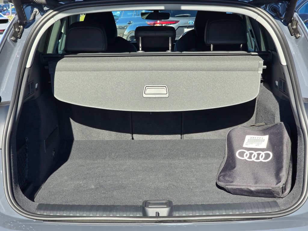 Used 2025 Audi Q6 e-tron Premium Plus w/ Premium Plus image 14