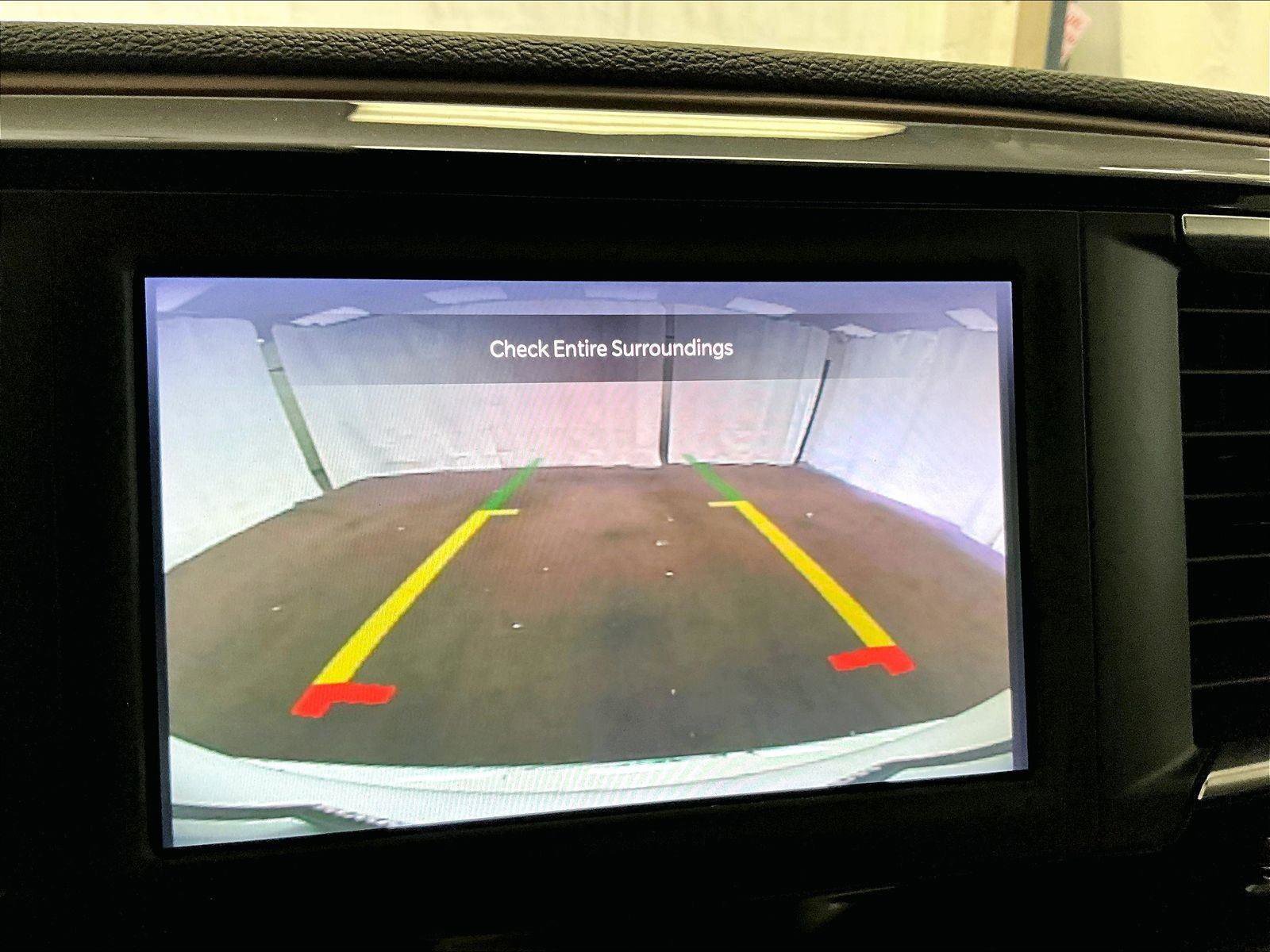 Used 2023 Chrysler Voyager LX image 20