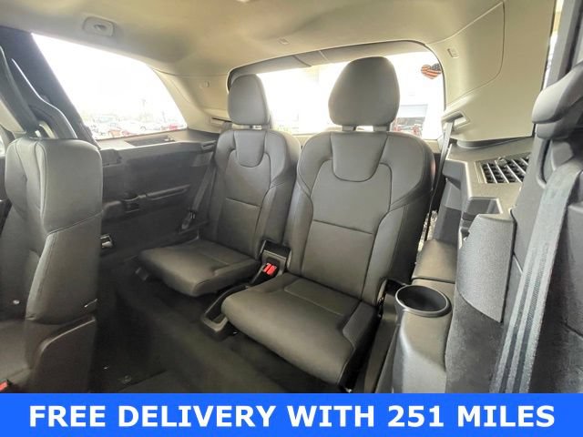 New 2024 Volvo XC90 B6 Plus w/ Protection Package AWD/4WD image 27