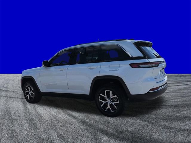 Used 2023 Jeep Grand Cherokee Limited w/ Luxury Tech Group II AWD/4WD image 6