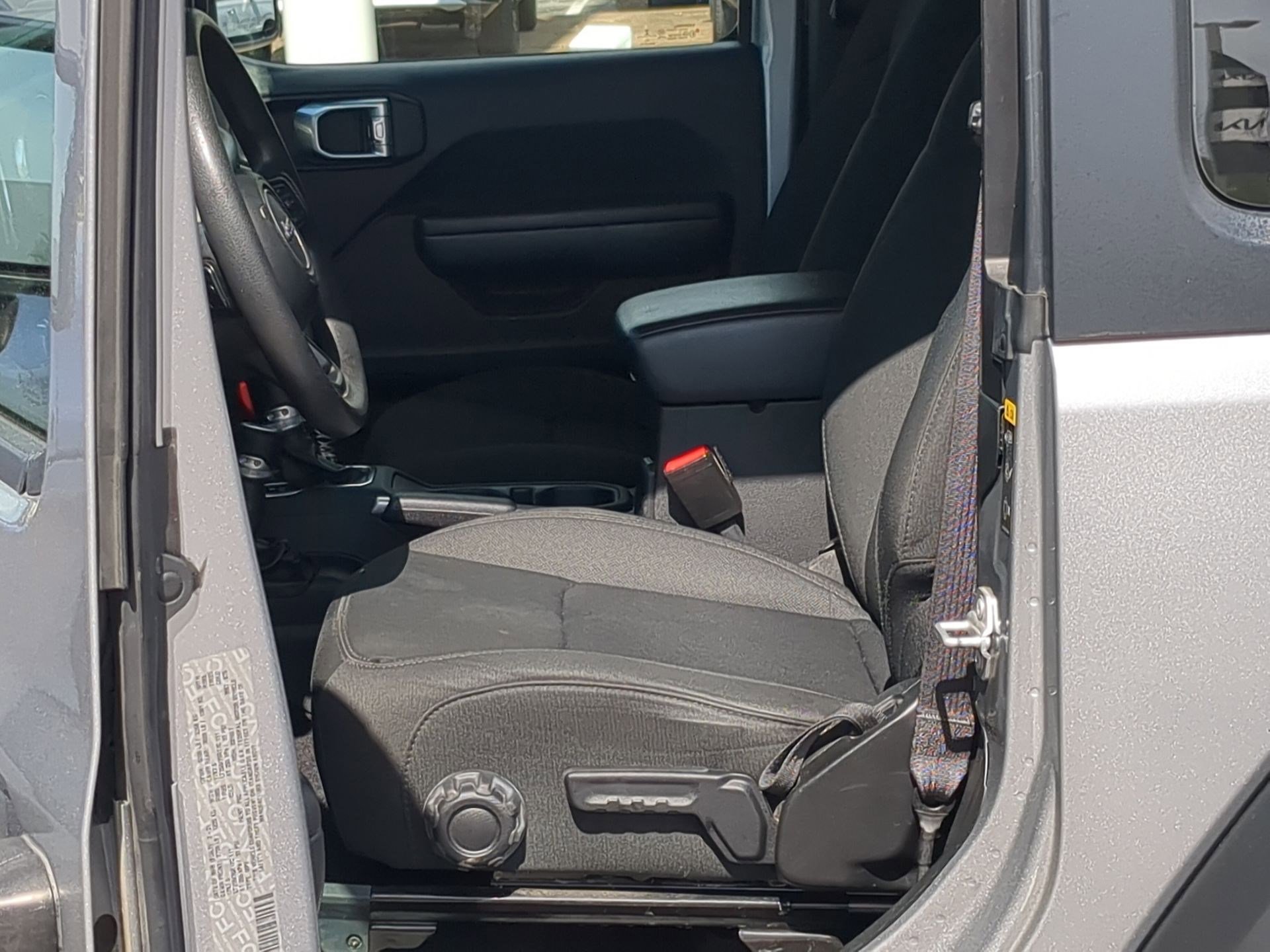 Used 2021 Jeep Wrangler Sport image 12