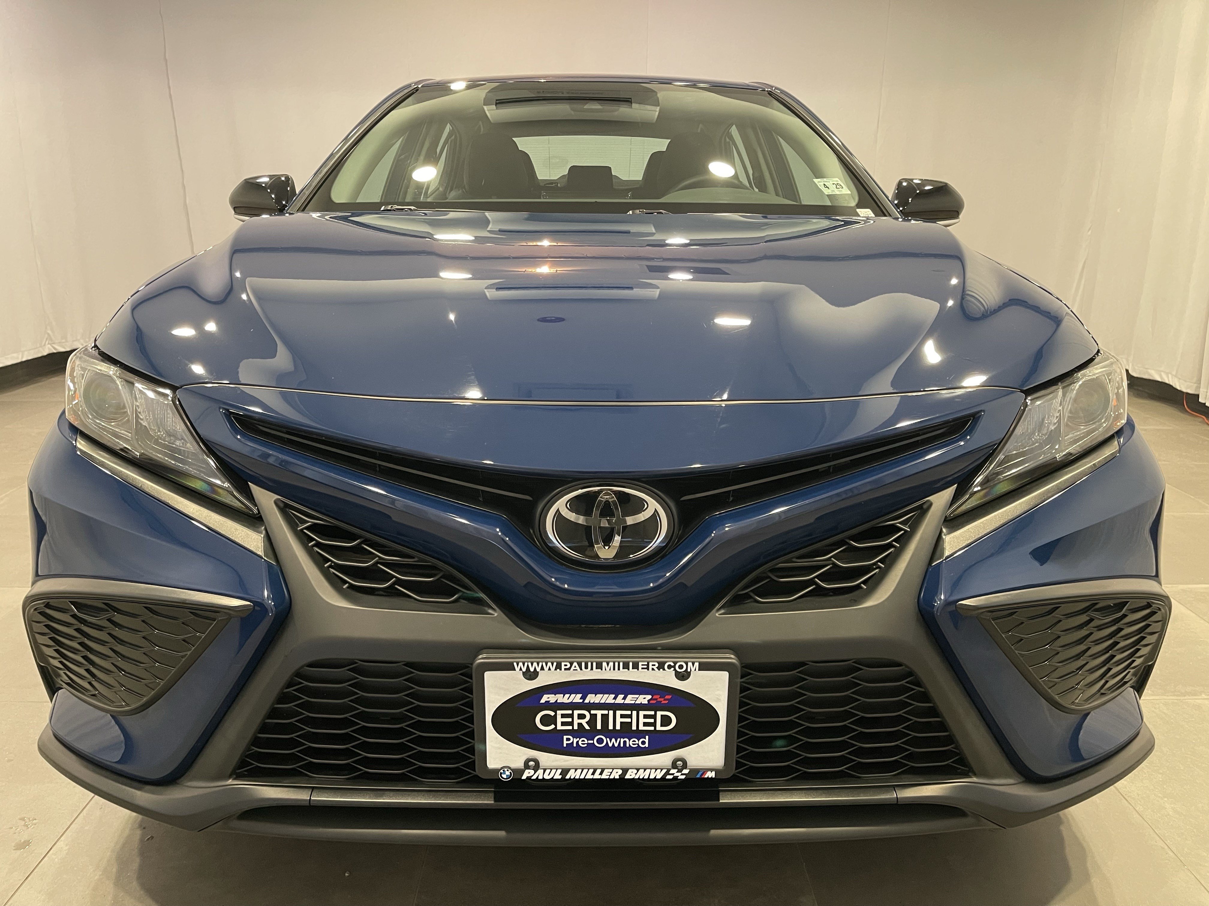Used 2024 Toyota Camry SE AWD/4WD image 2