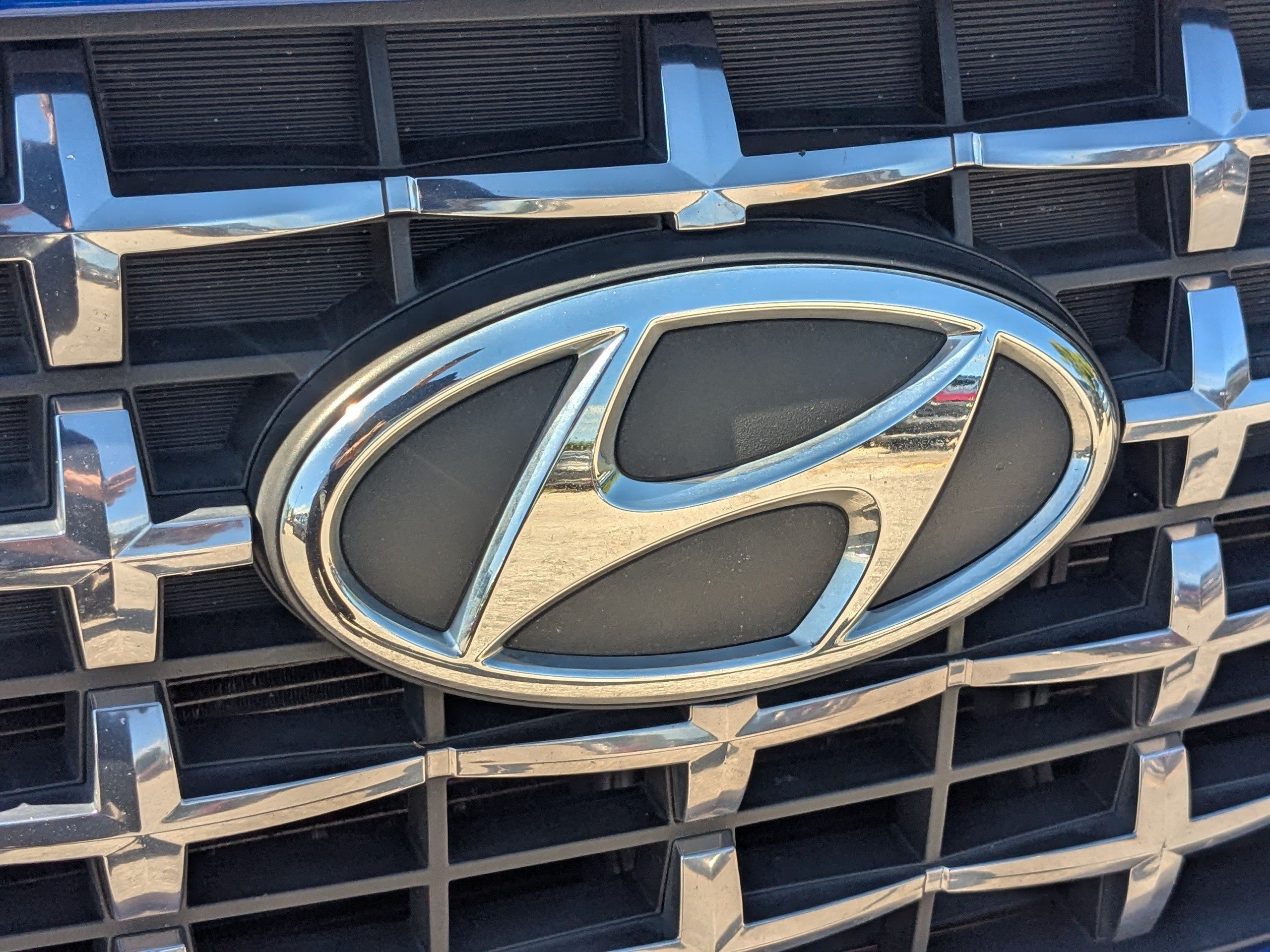 Certified 2022 Hyundai Venue Limited FWD image 30